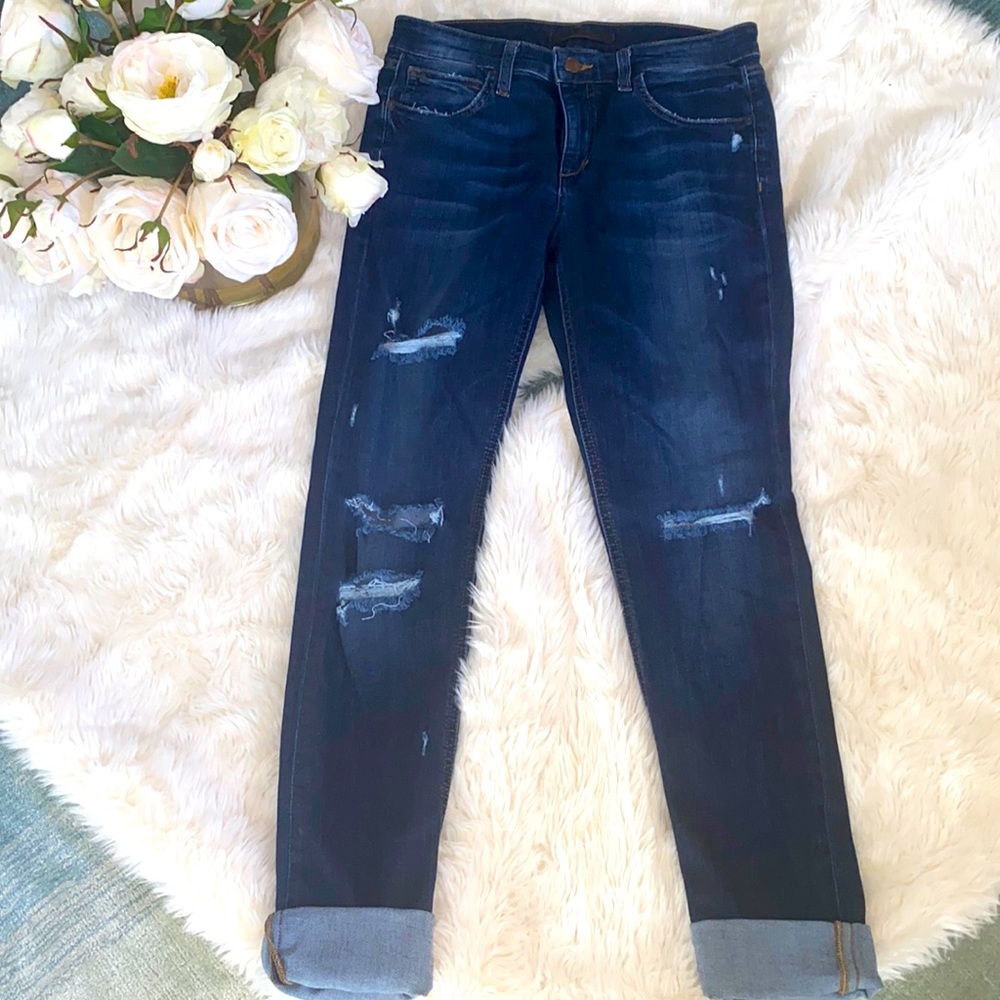Joe’s Boyfriend Slim distressed Jeans size 26